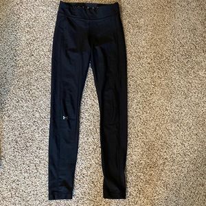 Black Underarmour leggings